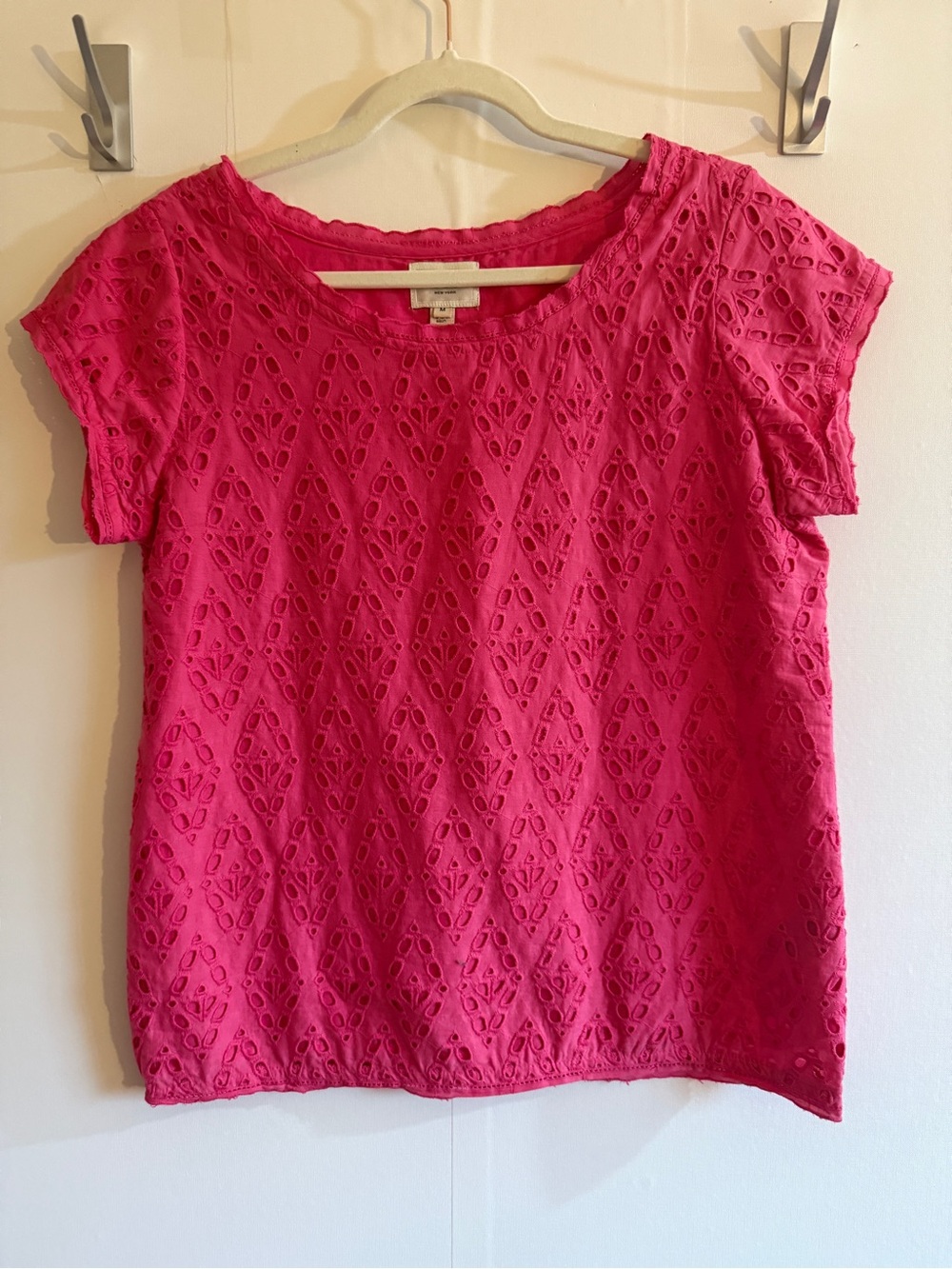 ECI New York Pink Eyelet Cotton Blouse Medium Lined Cap Sleeve Summer Top